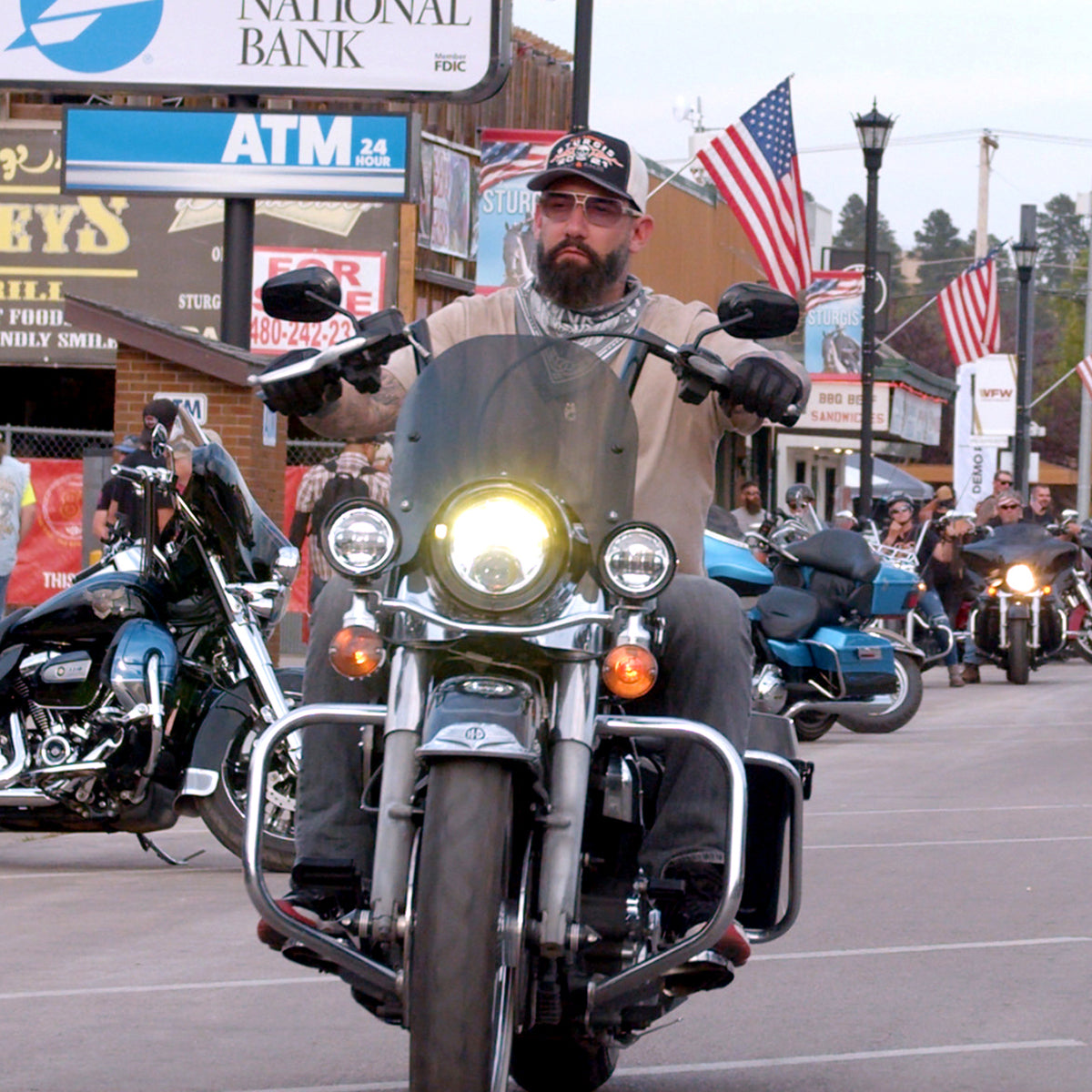 drew_sturgis_harley_flags_2022_01_A_003.jpg